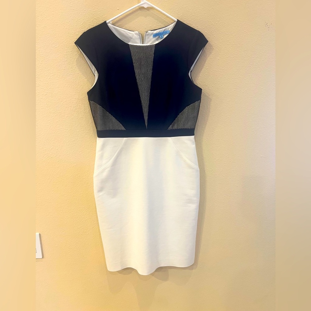 ANTONIO MELANI Black and White Sheath Midi Dress Sleeveless Crew Neck